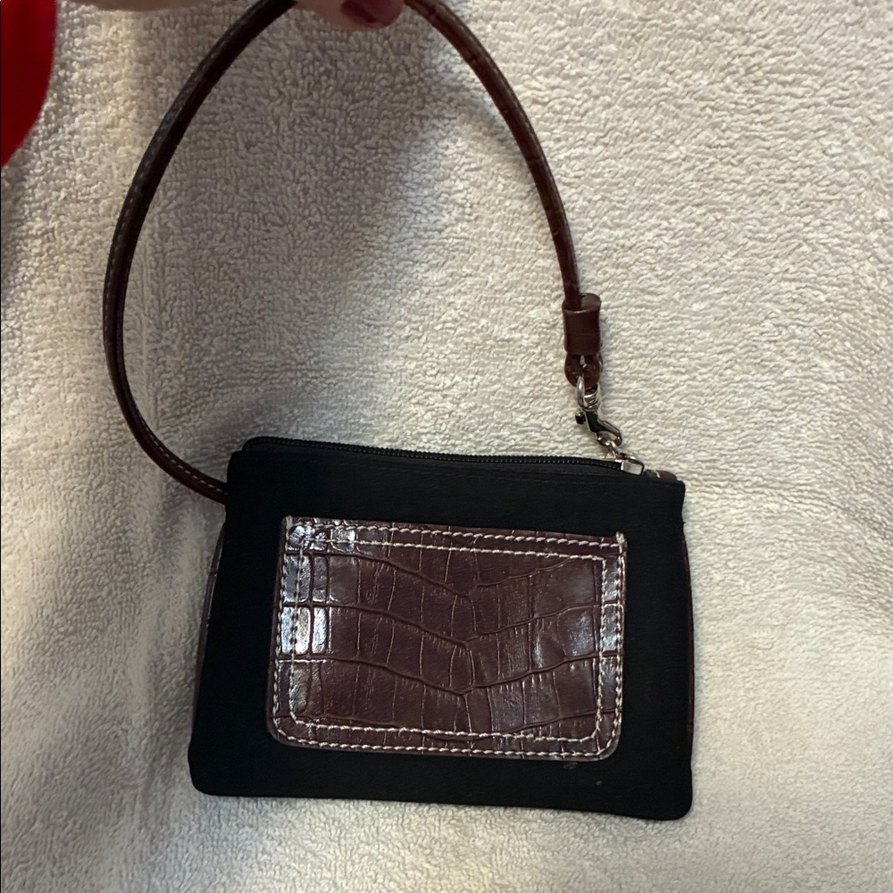 Liz Claiborne Black Suede Wristlet with Brown Croc Accent - Picture 14 of 14